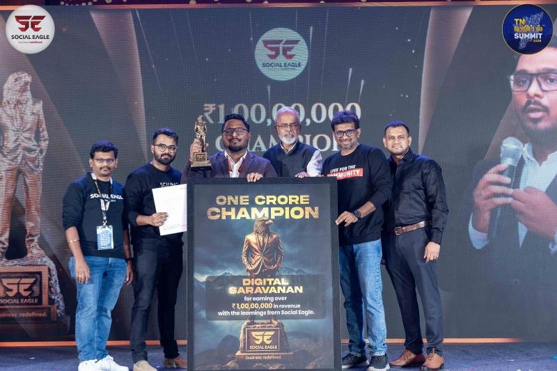 digital-saravanan-awards-1-crore
